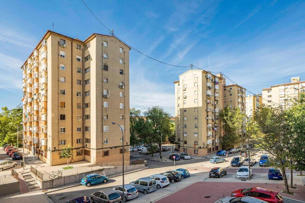 Апартаменты Precioso Apartamento Familiar En Area Residencial Мадрид Экстерьер фото